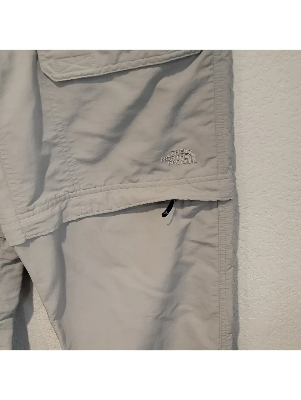 The North Face Paramount Convertible Pants Mens SZ S  Cargo Zip Off Shorts 371